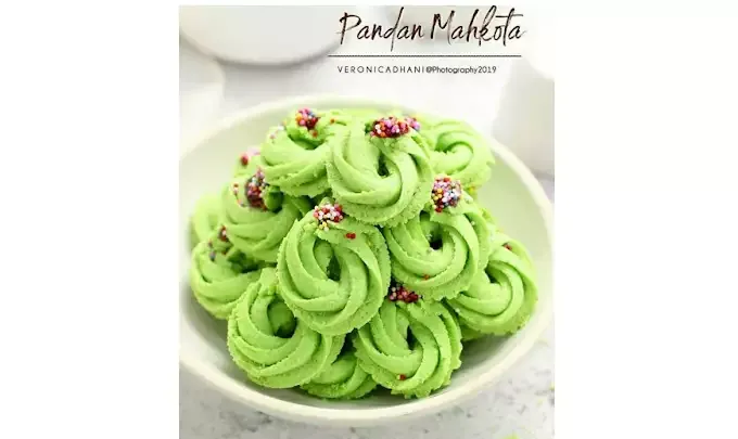 resep kue kering pandan mahkota yang beda dan cantik bentuknya