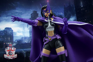 MAFEX Huntress (Batman: Hush Ver.) 11