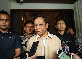 Andi Arief “Ceramahi” Mahfud MD, Taufik Rendusara: Mereka Bukan Tidak Paham, Tapi Tidak Mau Paham