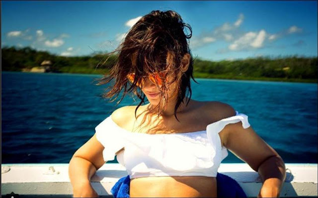 Ileana D'Cruz Beach