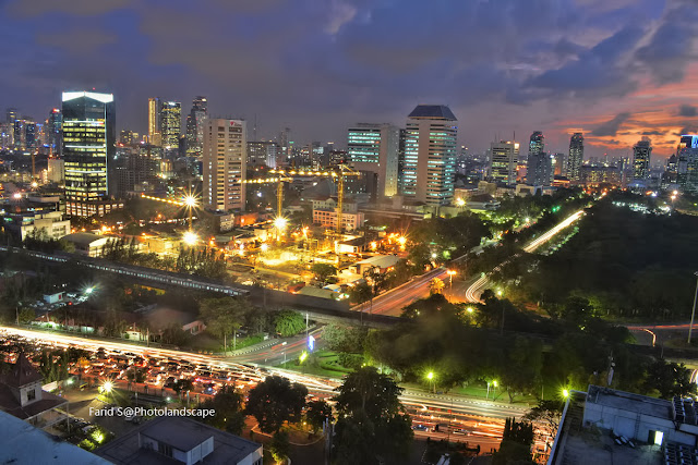 tips memotret dari atap gedung, landscape, foto malam hari