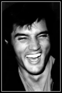 Immagine Elvis sorriso