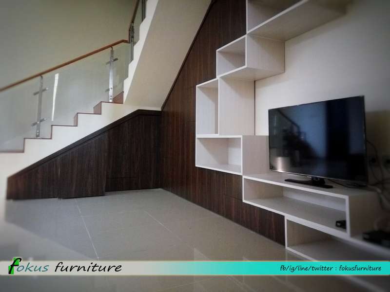 kabinet tv  dan bawah tangga di Meruya Furniture Kitchen 