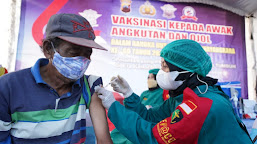   Rangkul Driver Ojol Dan Sopir Angkot, Ditlantas Jateng Gelar Vaksinasi Massal