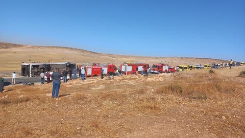 مصرع 19 شخص وإصابة عشرات الجرحى في انقلاب حافلة للمسافرين  بين خريبگة والفقيه بن صالح