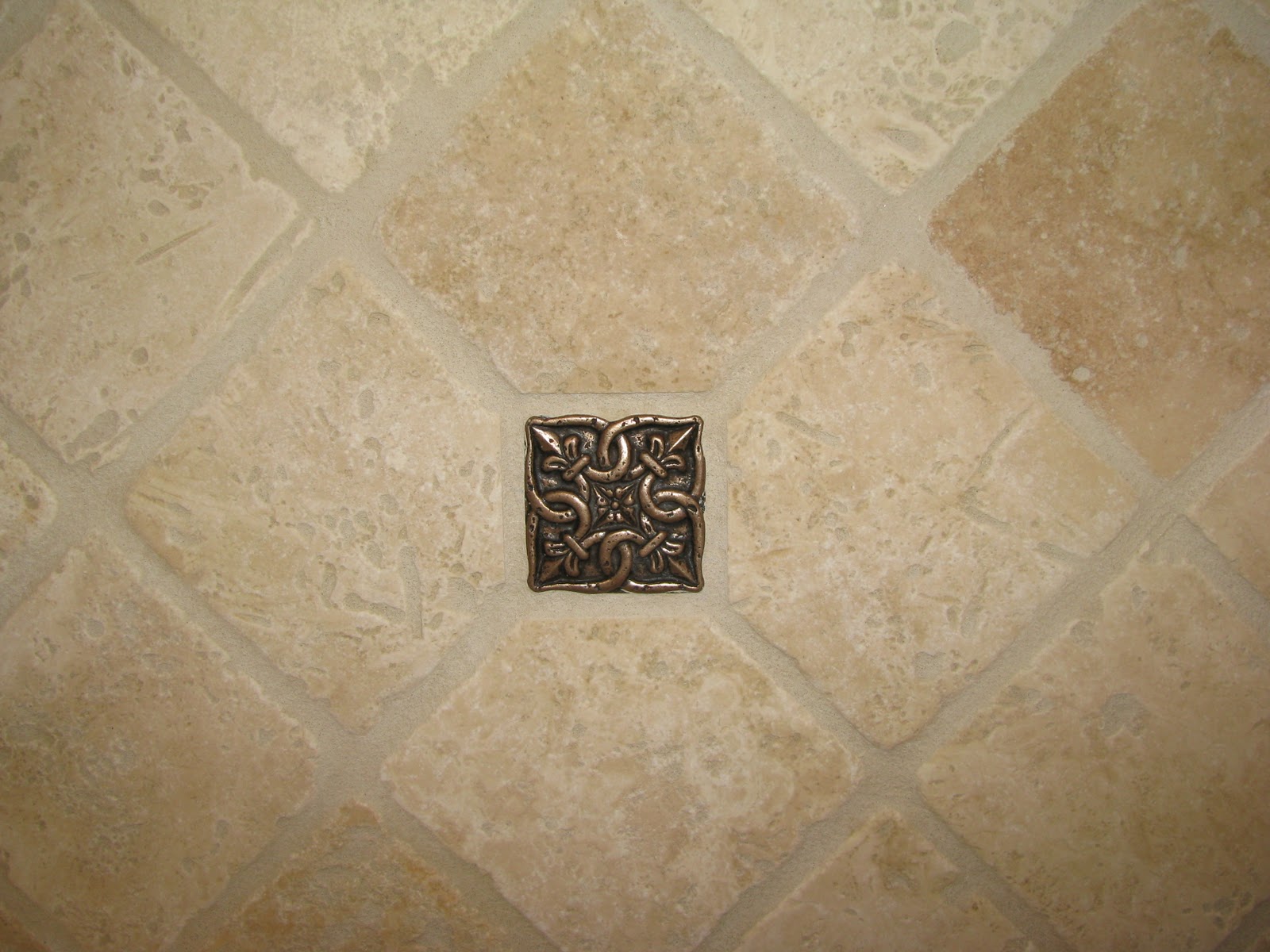 Tumbled Travertine Tile Backsplash