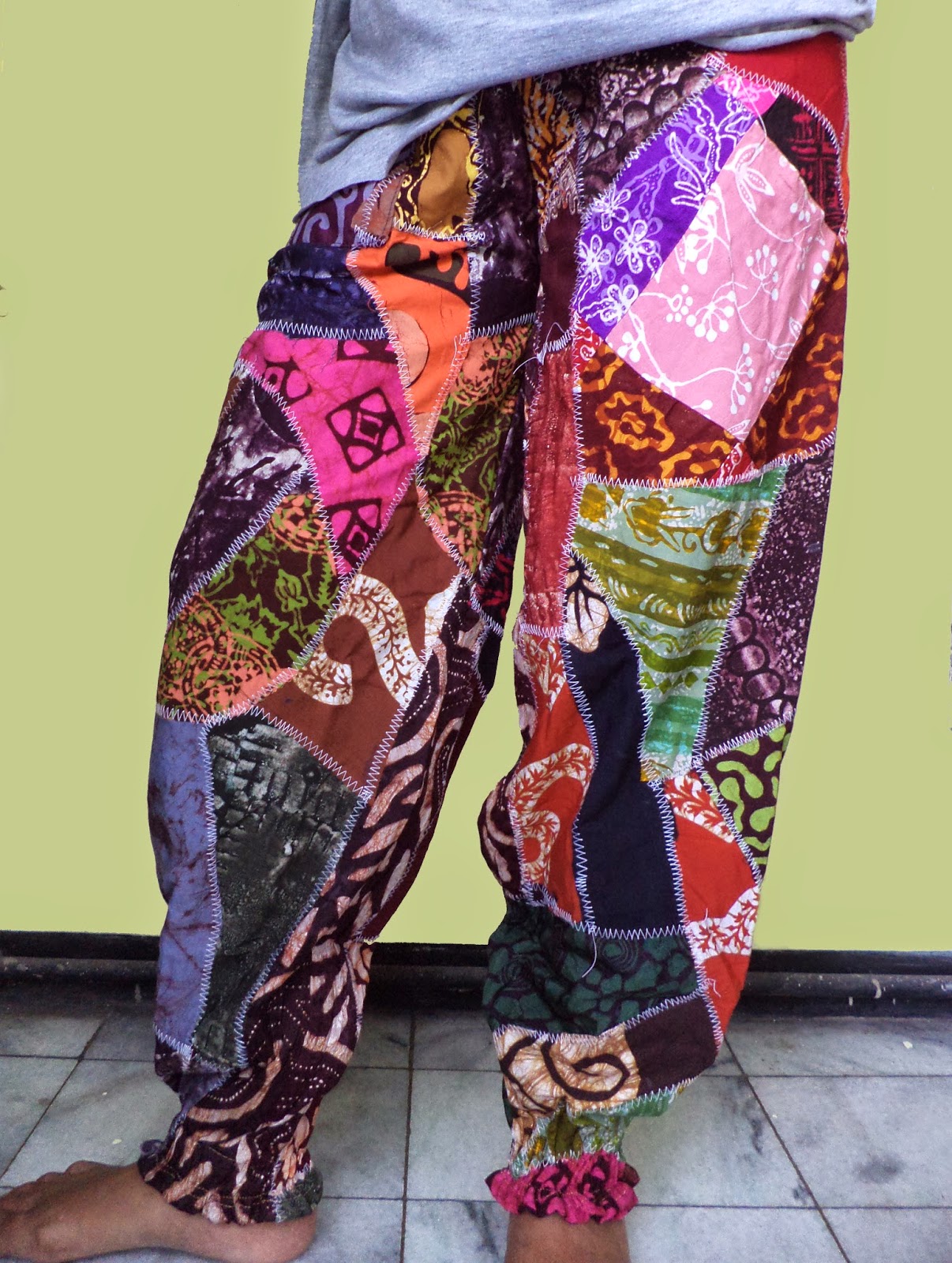 Celana Panjang Batik Motif Tambal Celana Panjang Batik Motif Tambal