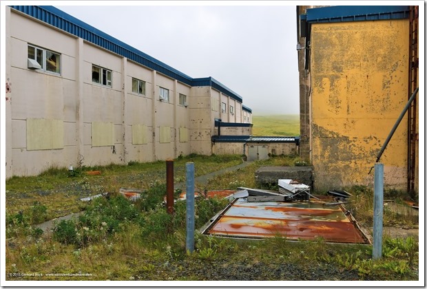 150908_Adak_ClamLagoon_building1_WM
