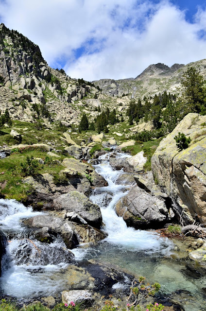 Carros de Foc. Subida Contraix. Parc Nacional Aigüestortes i Sant Maurici. Pirineos