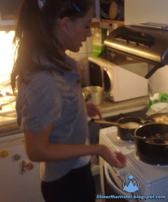 Lili Autumn 2011 Cooking