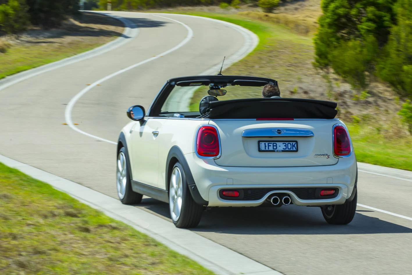 Đánh giá xe Mini Cooper Convertible 2016