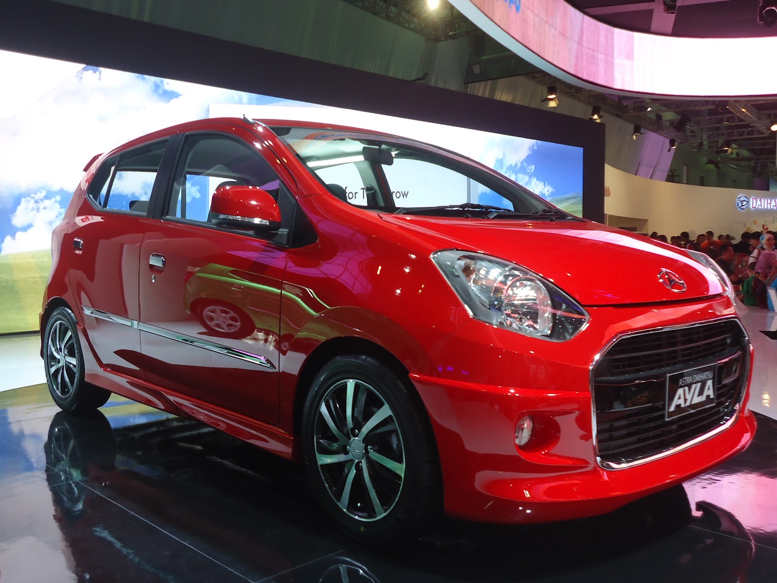 Mobil Daihatsu Ayla Terbaru