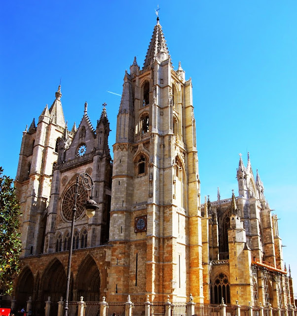 Catedral Gótica de la ciudad de León | Fotos Antiguas | Historia Leonesa | Vidrieras