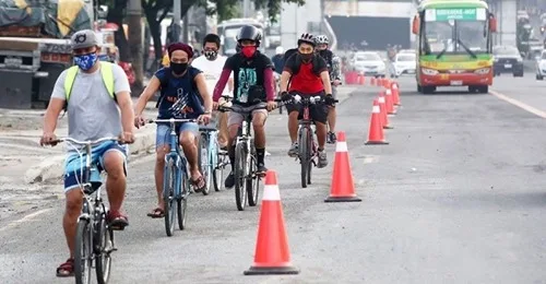 bikers bicycle commuters in Metro Manila