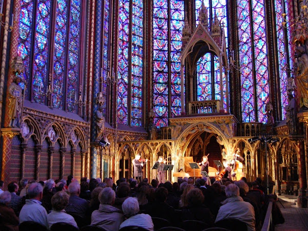 Musik Klasik di Eglise Saint Chapelle (warning: romantis bangetttt)