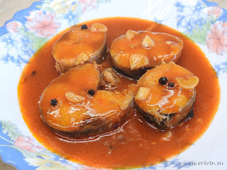 Ostropel de macrou reteta peste in sos tomat marinat dulce acrisor retete mancare pescareasca de casa tocana tocanita sosuri rosii,