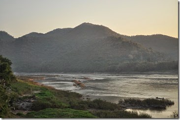 Laos Luang Prabang Elephant camp sunset 140201_0280