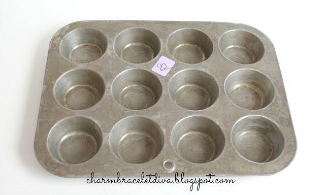 vintage cupcake tin mold