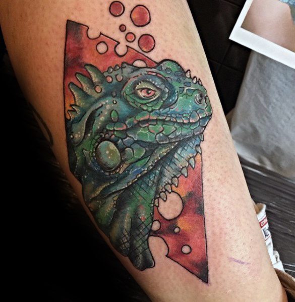 34 ideias de tatuagens de iguana para homens | A sua inspiração está aqui!