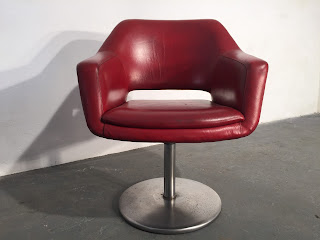 1980s Danish Johansen Red Leather Swivel Chair - Original Compulsive Design