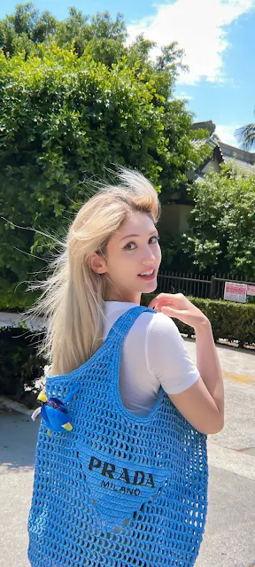 SOMI made her solo debut under The Black Label on June 13, 2019.