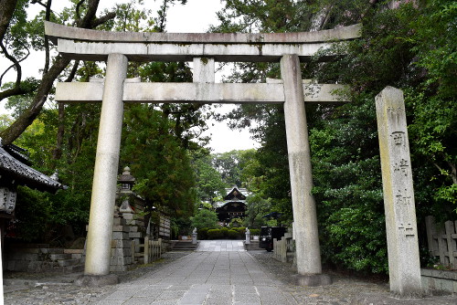 京都　岡崎神社