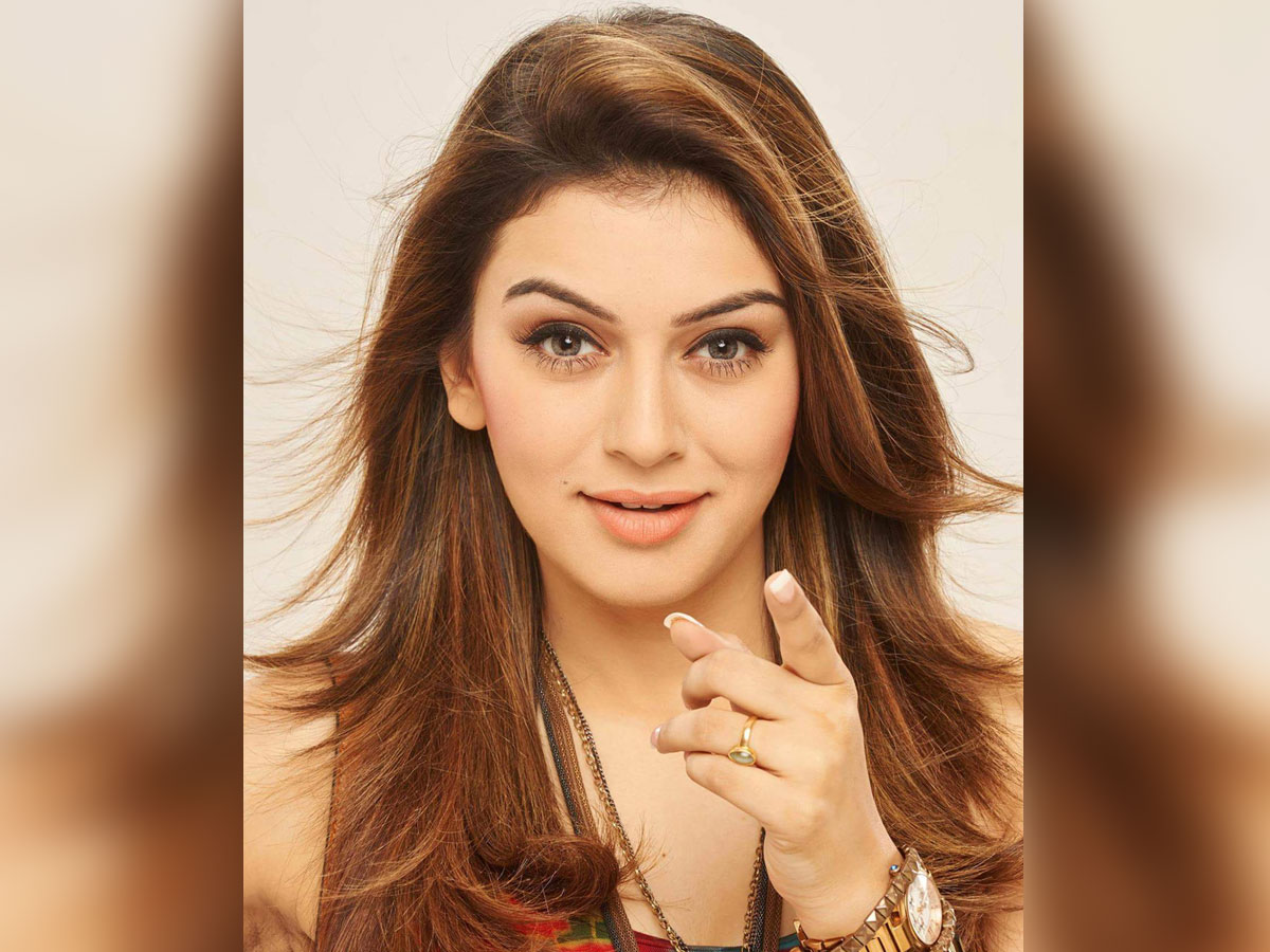 Pic Talk of the day: Hansika Flaunts Her Perfect Bikini pic