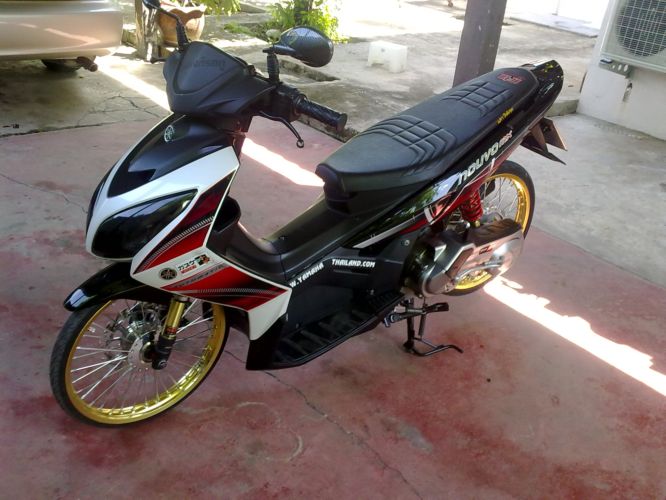 Modifikasi Yamaha Nouvo Z 2014