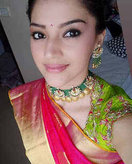 Mehreen Pirzada in Saree With Cute Smile Latest Selfie
