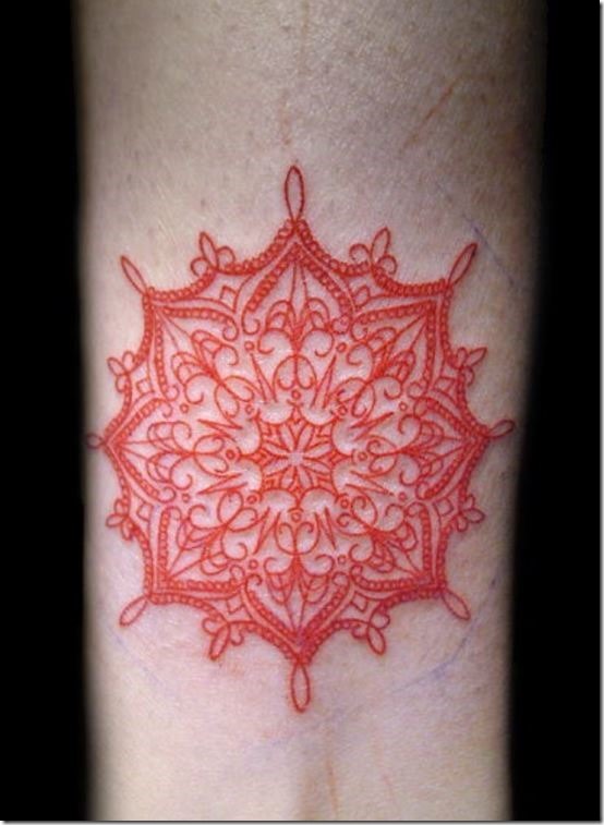 mandala_de_tatouage__lencre_rouge