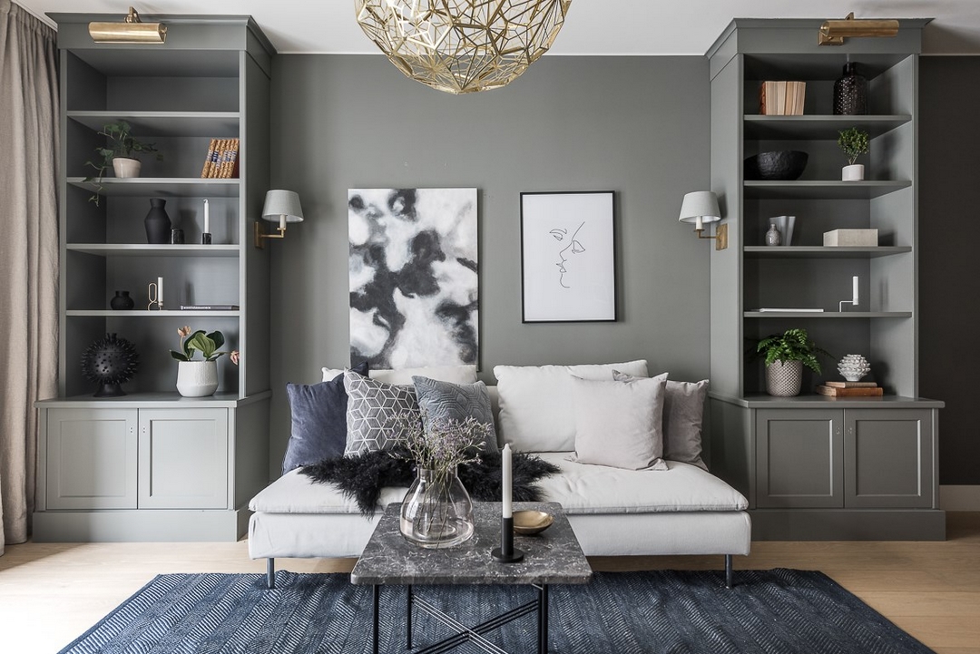 UN ÉLÉGANT APPARTEMENT EN GRIS BLEU