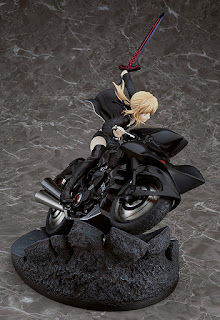 Imágenes y detalles de Saber / Altria Pendragon (Alter) y Cuirassier Noir de "Fate/Grand Order" - Good Smile Company