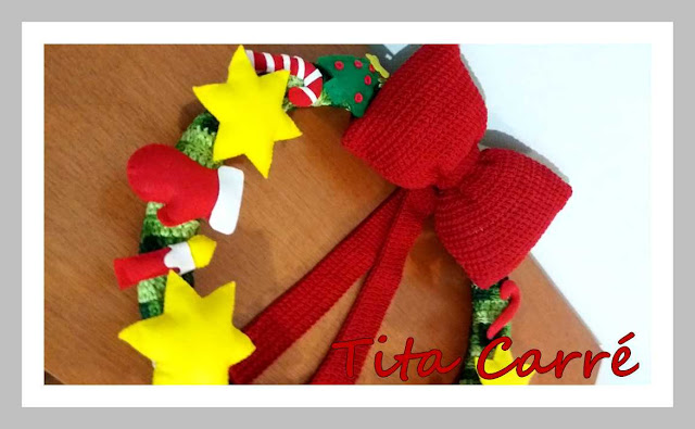 Guirlanda de Natal em crochet e feltro