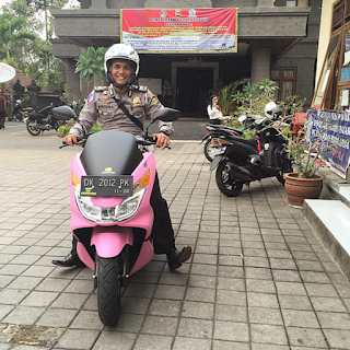 honda pcx pink