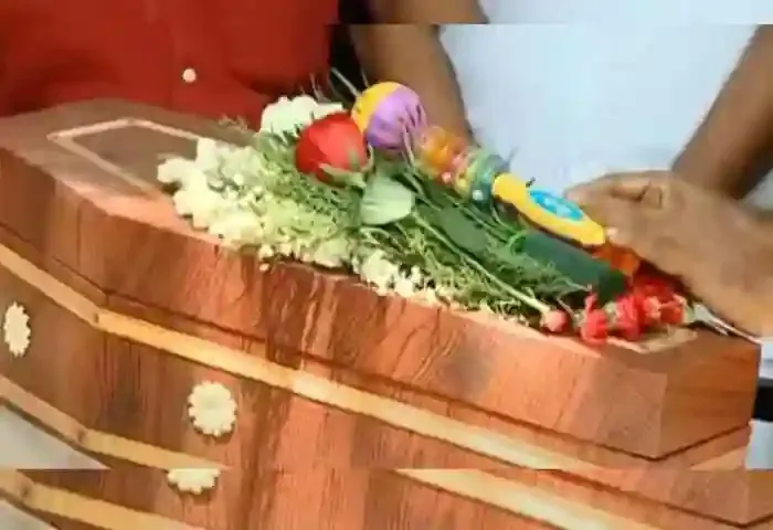 Kerala: Cops to cremate body of newborn died in Kochi, Kochi, News, Cremated, Newborn Baby, Dead Body, Police, Hospital, Treatment, Remanded, Kerala News