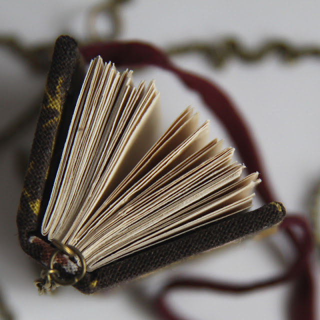 mini book handmade