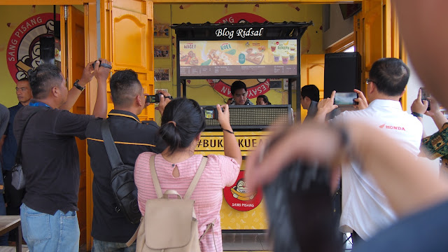 Sang Pisang Arena: Mencoba Pisang Ala Kaesang - Bersama owner