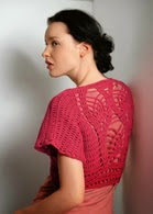 http://www.letsknit.co.uk/free-knitting-patterns/pretty_summer_vest