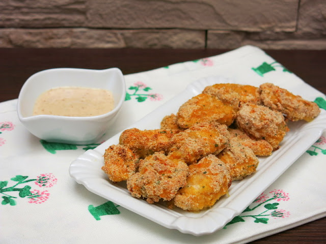 DADOS DE POLLO AL YOGUR CON ESPECIAS