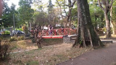 Taman Kandaga Pustaka Bunga, Taman Kota Tak Jauh dari Gedung Sate