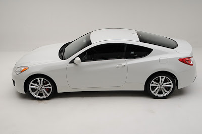 New Hyundai Genesis Coupe 2.0T R-Spec 2010