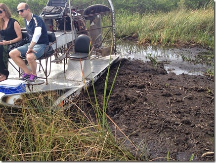 2014-04-04-Everglades-AirboatStuck