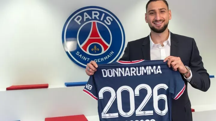 OFFICIAL: Gianluigi Donnarumma joins Paris Saint-Germain