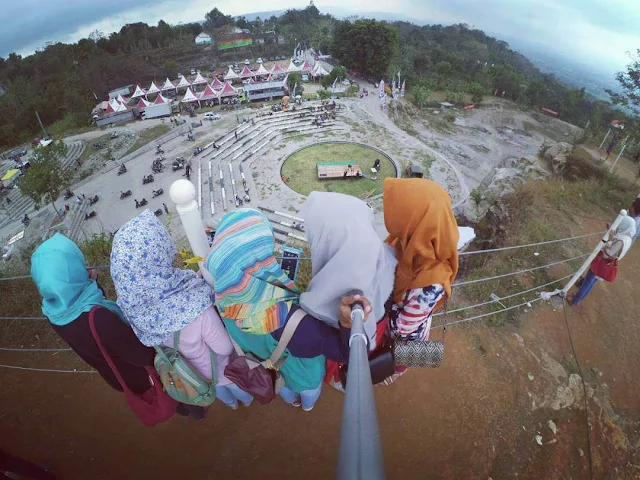 tebing breksi prambanan