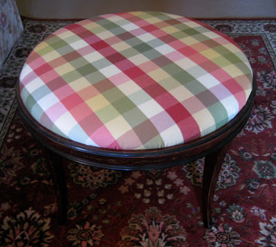 Site Blogspot  Children Table Chair on Table Cover   Here  Great Idea For Protecting Table From Kids