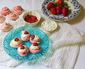 meringhe yogurt e fragole