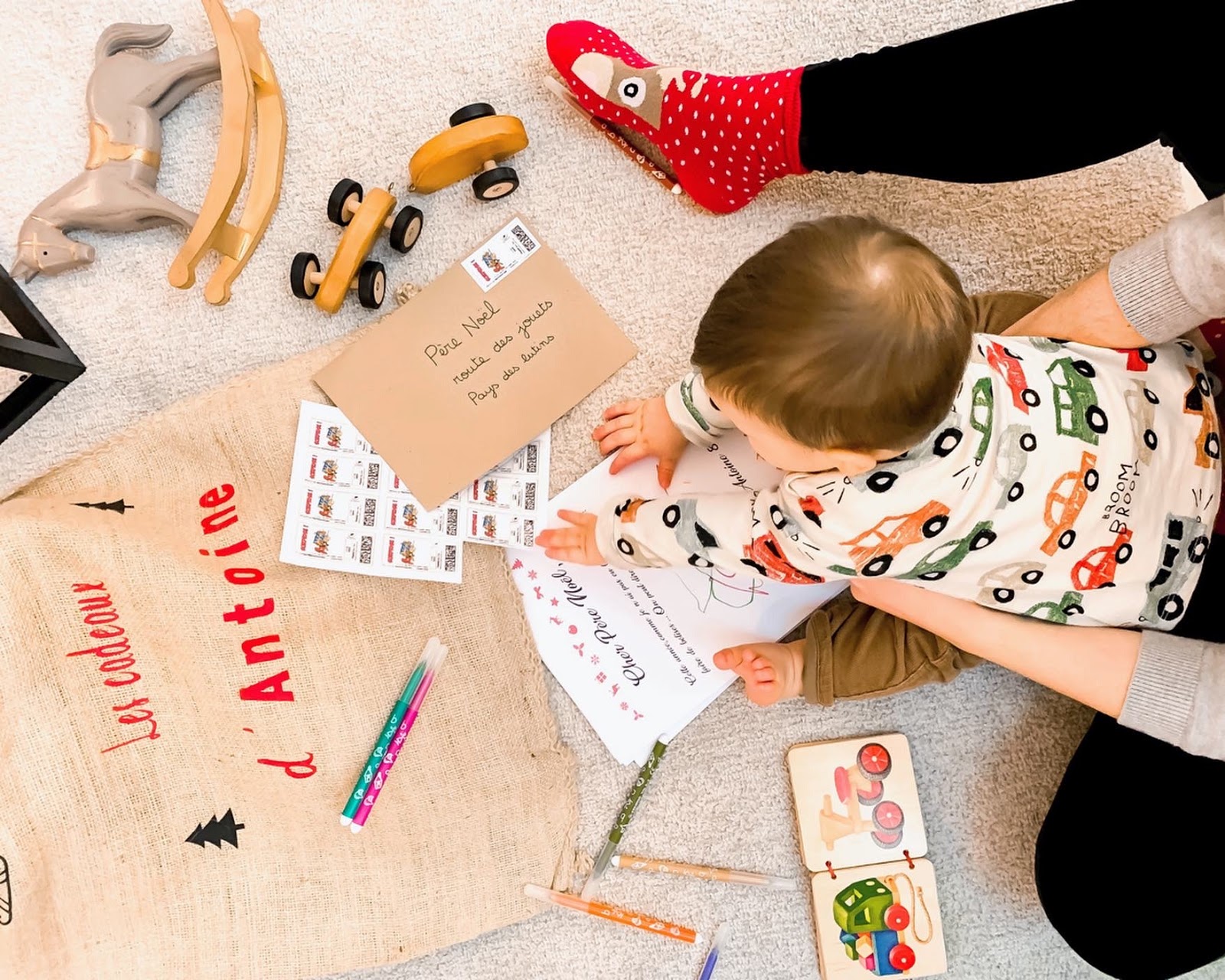 Idees Cadeaux Pour Bebes De 6 A 12 Mois Les Gommettes De Melo