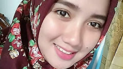 Senyum Hijaber Yang Tulus Menarik Hati