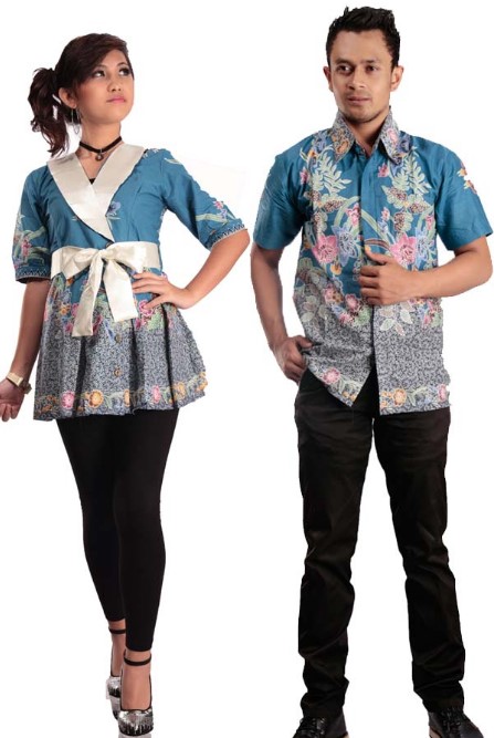 10 Model  Baju  Batik  Couple  Pasangan Modis  Elegan 2022