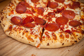 Make Your Own: Pepperoni Pizza - Official Website - BenjaminMadeira